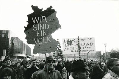 35 лет назад  произошло объединение двух Германий: как это было